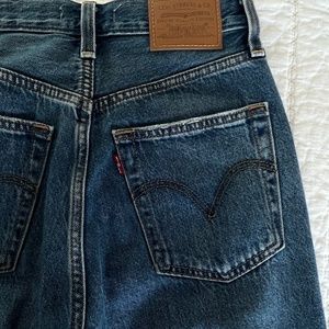 Levi’s  Ribcage Straight Ankle